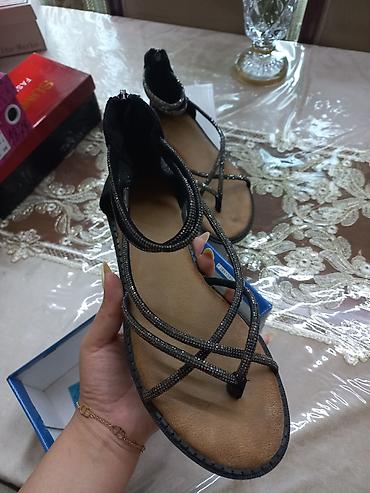 melek sepler instagram: Qadınlar üçün zərli sandalet (son qiymetdir)/razmer 38 - Rəng: qara — 1