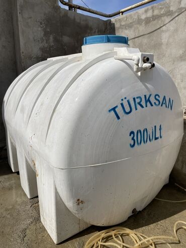 dəmir su çənlərinin satışı: Cəmi bircə ay istifadə olunub,demək olar yenidir.Heç bir problemi