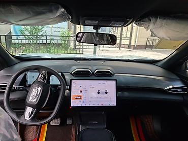 byd e9 1: Dongfeng : 2026 г., 1.5 л, Автомат, Электромобиль, Кроссовер — 4