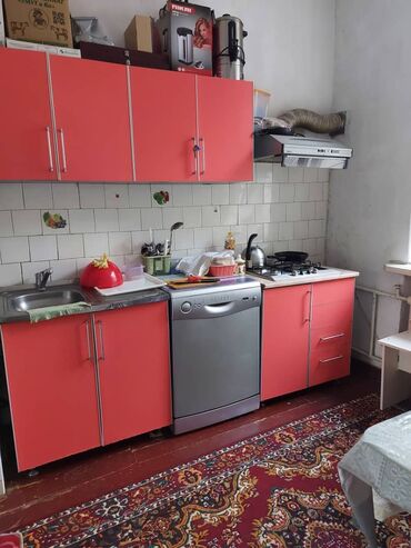 продаю квартира в бишкек: 2 комнаты, 52 м², Сталинка, 3 этаж, Старый ремонт