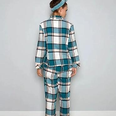 Халаты: Одежда для дома
Пижамы,халаты и мн.др.
Производство Литва 🇱🇹 
ARUELLE — 15