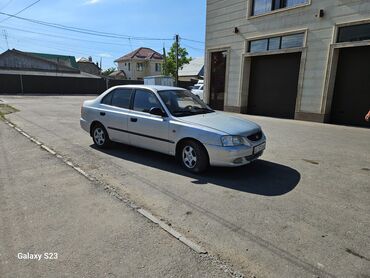 hyndai accent: Hyundai Accent: 2011 г., 1.5 л, Механика, Бензин, Седан