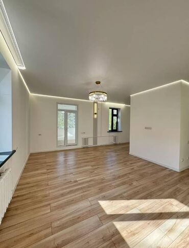 Продажа квартир: 3 комнаты, 60 м², Сталинка, 2 этаж, Евроремонт