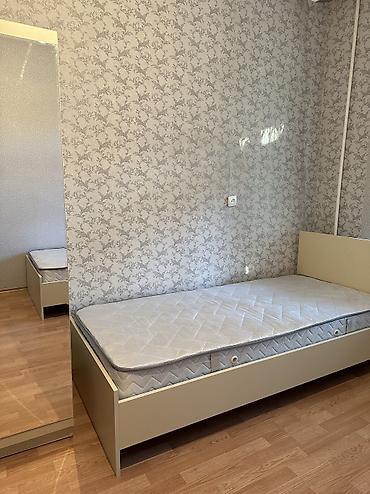 azadliq ev: Qızlar və tələbə xanımlar üçün universitetlər 18 saylı peşə liseyi — 1