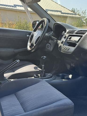 газ авто: Honda Civic: 2003 г., 1.6 л, Механика, Бензин, Седан — 5
