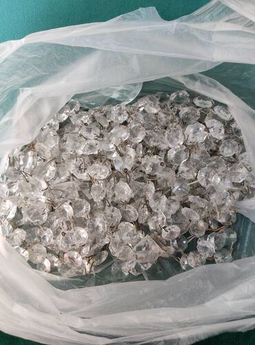 Digər işıqlandırma: Çoxdan qalma çex və rus xrustal çilçıraqlarin ehtiyat hissələri. Əgər — 4