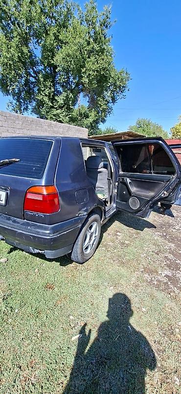 Volkswagen: Volkswagen Golf: 1992 г., 1.8 л, Седан — 12