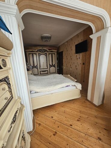 Otaqların uzunmüddətli kirayəsi: ŞEXSI MENZILLDIR .Şeherin Esas Merkez yerlerinden biri Olan 9 zu -da lalafo.az — 7 Otaqların uzunmüddətli kirayəsi: ŞEXSI MENZILLDIR .Şeherin Esas Merkez yerlerinden biri Olan 9 zu — 7