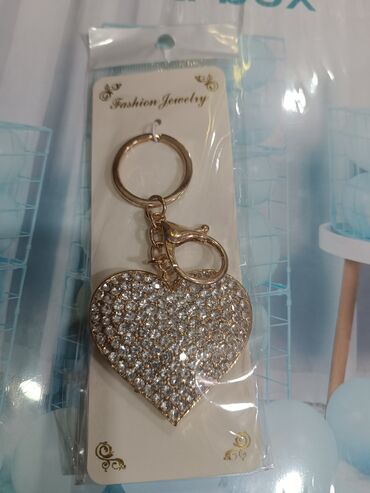 Breloklar: Milli Brloklar 3azn Xrustal Qaşlı dəmir Brloklar 9azn. Gözəl rəngli -da lalafo.az — 16 Breloklar: Milli Brloklar 3azn Xrustal Qaşlı dəmir Brloklar 9azn. Gözəl rəngli — 16