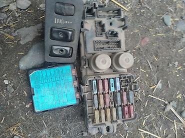 Панели, обшивки: Центральная консоль Mitsubishi 1993 г., Б/у, Оригинал, Германия — 4