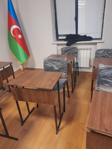 Uşaq masaları: Yeni, Oğlan və qız üçün, Yazı masası, Dördbucaq masa, Stullar ilə, Siyirməsiz, Polkasız, Azərbaycan
