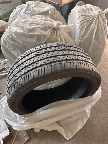 Шины 235 / 40 / R 19, Лето, Б/у, Комплект, Легковые, США, Bridgestone