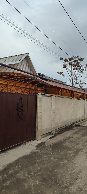 Продажа коттеджей и домов: Продаю дом в районе Кызыл-Аскера (ул.Кайназаровой/ ул.Троицкая). В — 30
