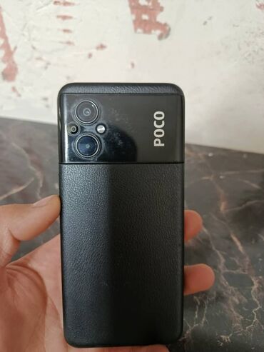 пока х4: Poco M5, Б/у, 128 ГБ, цвет - Черный, 1 SIM