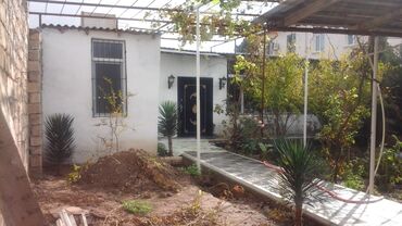 Həyət evləri və villaların satışı: 4 otaqlı, 300 kv. m, Orta təmir — 4