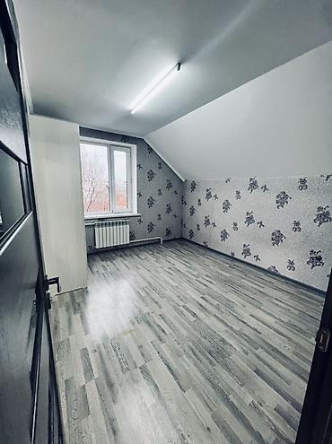 Продажа коттеджей и домов: 🏡 **СРОЧНО ПРОДАЁТСЯ ДОМ** 📍 Район: Калыс-Ордо ж/м 🏠 Комнаты: 5 |✨ — 17