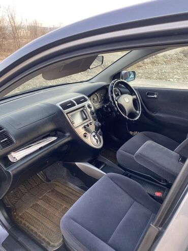 Honda: Honda Civic: 2005 г., 1.7 л, Вариатор, Бензиновая, Хэтчбэк — 10