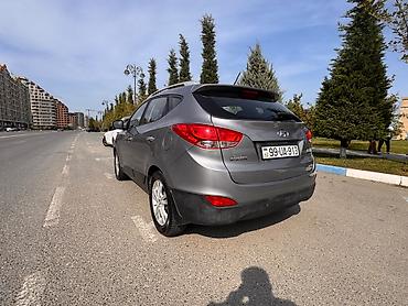 lexus rx 350: Hyundai ix35: 2 l | 2010 il Ofrouder/SUV — 1