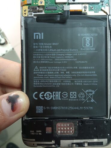 аккумулятор для телефона fly iq4514 quad: Батарейка редми 6 б/у месяц пользовались телефон сломался. 250 сом