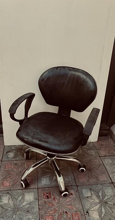 Ofis mebeli: Ofis/studiya üçün təkərli iş kreslosu — 1