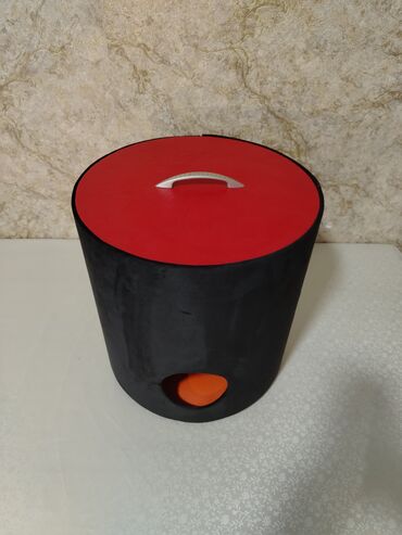 Yuvalar: Yuvarlaq dizaynlı, üzərində dəstəyi olan portativ pişik/kiçik heyvan — 2