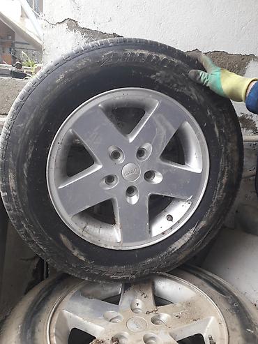 disk: Jeep yüngül lehimli disklər və şinlər dəsti - Marka/Model: Jeep — 1