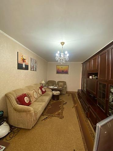 2 комнаты, 44 м², 6 мкр 104 серия, 4 этаж, Старый ремонт