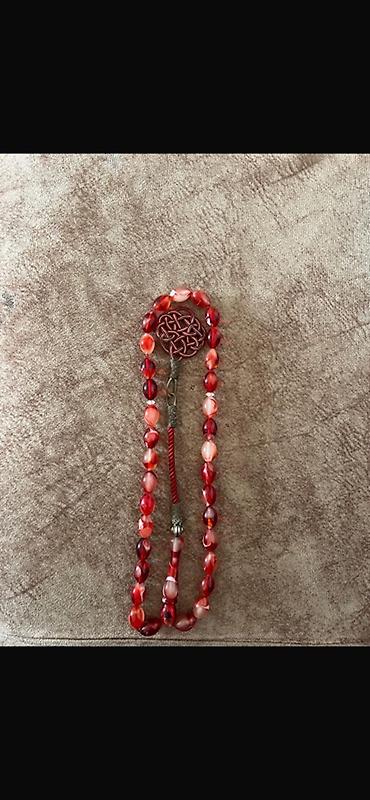 ara: Qırmızı tonlarda təsbeh - Material: cilalanmış daş/şüşə tipli — 1