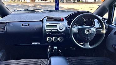 fit 2012: Honda Fit: 2002 г., 1.3 л, Автомат, Бензин, Хэтчбэк — 6