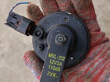звуковые сигналы на авто: Автомобильный звуковой сигнал (клаксон) MNL-202. Характеристики: - — 2