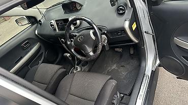 ist 2003: Toyota Ist: 2003 г., 1.5 л, Автомат, Бензин, Хэтчбэк — 5
