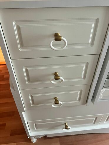 Beşiklər: Oğlan və qız üçün, İşlənmiş, Dördbucaq, Beşik, Dəst ilə, Matras ilə, Yellənmə mexanizm ilə — 6