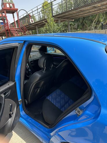 Mercedes-Benz: Mercedes-Benz 220: 2.2 l | 1998 il Sedan — 18