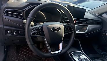 wuling mini ev: JAC : 2021 г., 0.1 л, Электромобиль, Кроссовер — 3