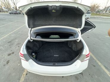 Toyota: Toyota Camry: 2011 г., 2.5 л, Автомат, Бензин, Седан — 6