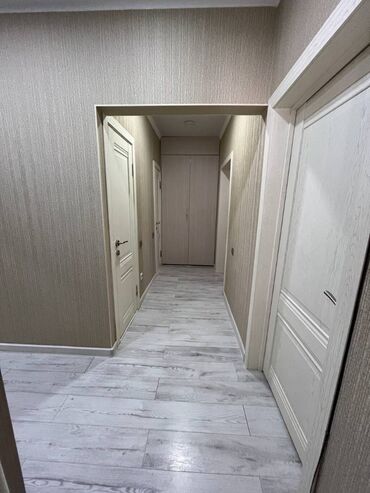 снять квартиру без риэлтора: 3 комнаты, 105 м², 107 серия, 5 этаж, Евроремонт