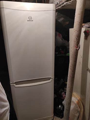 İşlənmiş 2 qapılı Indesit Soyuducu Satılır, rəng - Ağ, Təkərli lalafo.az -da İşlənmiş 2 qapılı Indesit Soyuducu Satılır, rəng - Ağ, Təkərli