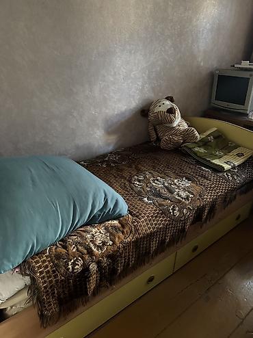 Продаю односпальную кровать 1.9*0.85 с матрасом. Состояние новой. Цена at lalafo.kg Продаю односпальную кровать 1.9*0.85 с матрасом. Состояние новой. Цена