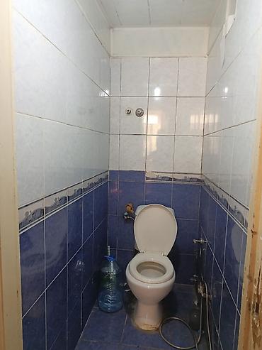 Uzunmüddətli kirayə mənzillər: Bileceride ploşada yaxin 2/2 mertebesinde 2 otaqli bina evi 350 — 6