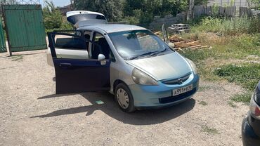 машина базар ош 2020: Honda Fit: 2002 г., 1.3 л, Автомат, Бензин, Хэтчбэк