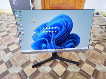 Monitorlar: Full HD 1920×1080 samsung manitor 24'inch ve cercivesiz ekran. 75Hz