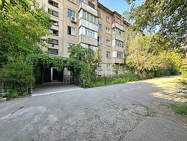 свердловский: 3 комнаты, 58 м², Площадь Победы 104 серия, 2 этаж, Косметический ремонт — 2