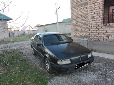 volkswagen passat сидан: Volkswagen Passat: 1992 г., 1.8 л, Механика, Бензин, Седан