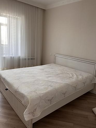 Ağ rəngli iki nəfərlik yataq dəsti - Ölçü: təxmini 160x200 sm lalafo.az -da Ağ rəngli iki nəfərlik yataq dəsti - Ölçü: təxmini 160x200 sm