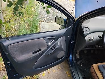 Toyota Yaris: 2005 г., 1.3 л, Кол менен иштөөчү, Бензин, Хетчбек — 6