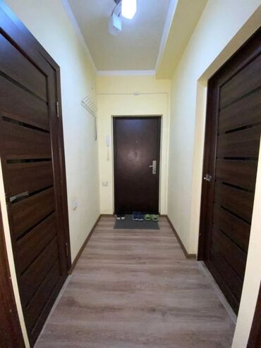 сколько стоит однокомнатная квартира: 1 комната, 33 м², Индивидуалка, 2 этаж, Косметический ремонт