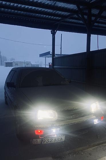 Volkswagen: Volkswagen Golf: 1992 г., 1.8 л, Механика, Бензин, Хэтчбэк — 10