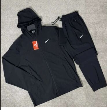 найк толстовка: Черный спортивный костюм Nike, состоящий из куртки с капюшоном на