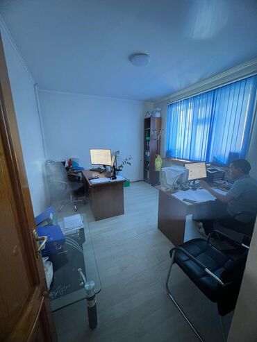 Долгосрочная аренда домов: 250 м², 5 комнат, Забор, огорожен, Парковка, Амбарная — 7