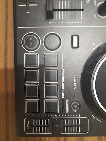 dj kontroler: Her kese salam.DDJ 200.ideal veziyyetde,ev sheraitinde 2 3 defe — 4